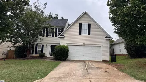 Exterior - 226 Highgate Cir, Greer, SC 29650 photo 2 of 7