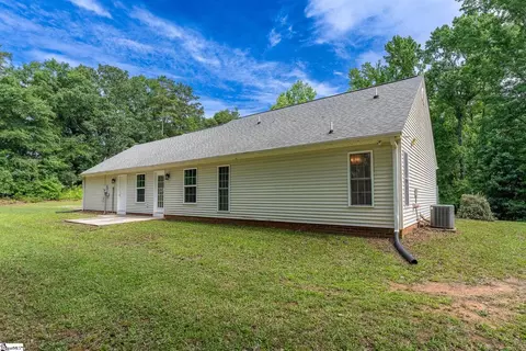 Exterior - 465 Boiter Rd, Williamston, SC 29697 photo 3 of 6