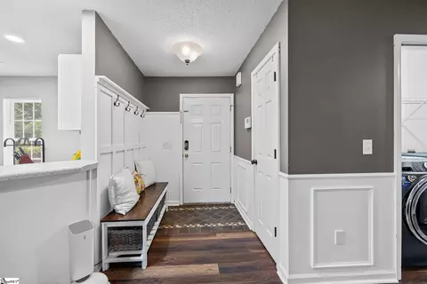 Entry Way - 465 Boiter Rd, Williamston, SC 29697 photo 4 of 4