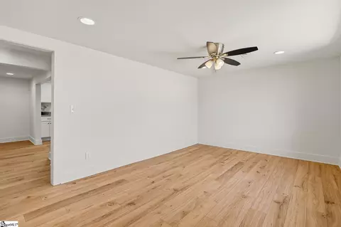 Living - 7 Beaverdam Rd, Williamston, SC 29697 photo 1 of 2