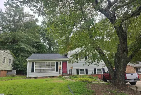 202 W Dorchester Blvd, Greenville, SC 29605