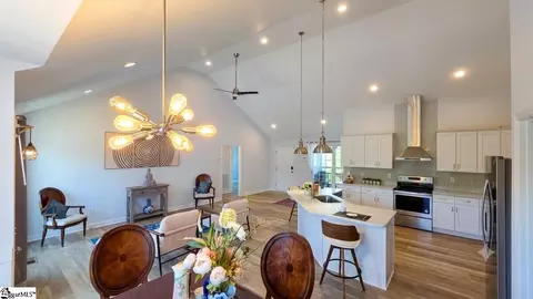 Entry Way - 52 Montgomery Rd, Lyman, SC 29365 photo 3 of 3