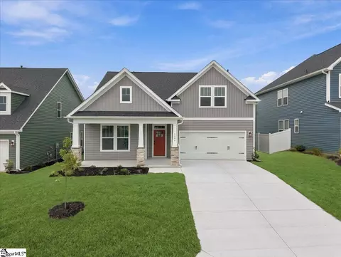 1006 Fox Hollow St, Spartanburg, SC 29303