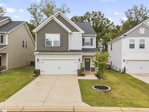 1157 Forestbrook Ln, Spartanburg, SC 29303