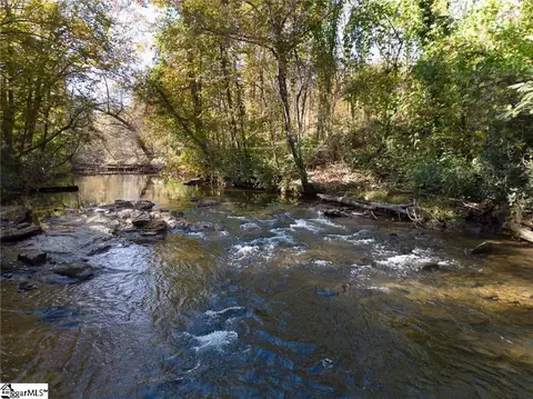 3 Table Rock Rd, Cleveland, SC 29635