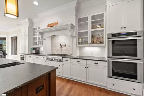 Kitchen - 270 Long Ridge Rd, Sunset, SC 29685 photo 3 of 5