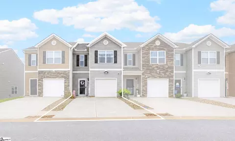Exterior - 211 Sunriff Ct, Greer, SC 29651 photo 4 of 5
