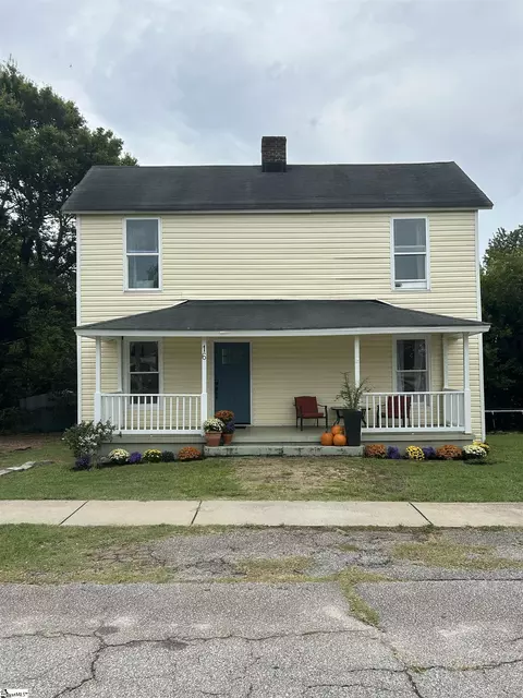 16 2nd Ave, Greenville, SC 29609