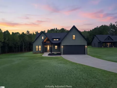 8624 Parris Bridge Rd, Chesnee, SC 29323