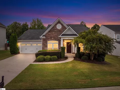 51 Barlow Ct, Simpsonville, SC 29681
