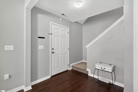 Entry Way - 615 Eldredge Ct, Moore, SC 29369 photo 2 of 6