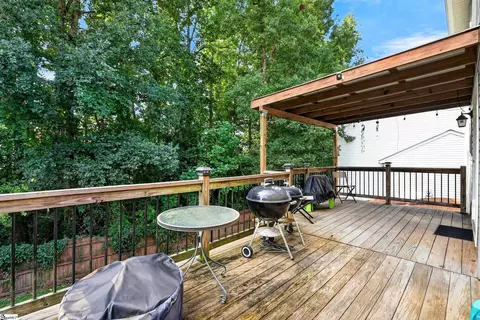 Exterior - 615 Eldredge Ct, Moore, SC 29369 photo 2 of 9