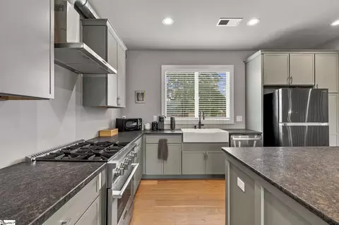 Kitchen - 108 Textile Ct, Easley, SC 29640 photo 4 of 5