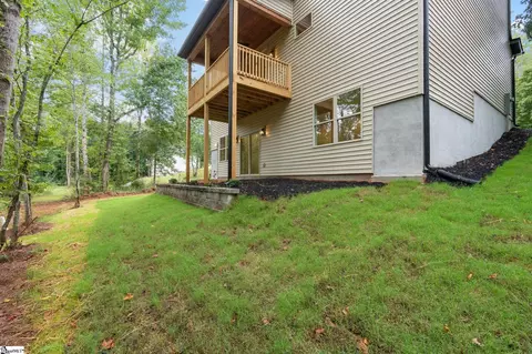 Exterior - 148 Fox Run Cir, Greer, SC 29651 photo 9 of 10