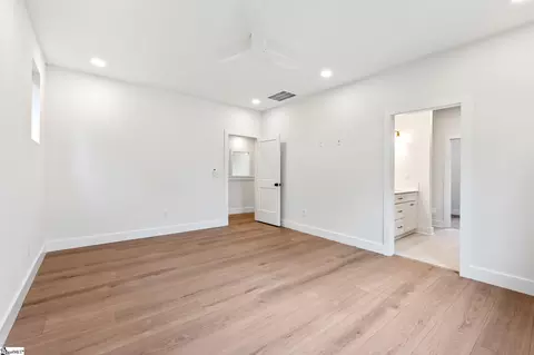 Bedroom - 148 Fox Run Cir, Greer, SC 29651 photo 2 of 6