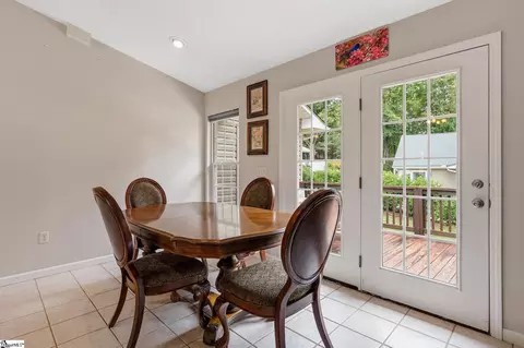 Dining - 700 Twilight Ct, Seneca, SC 29672 photo 2 of 2