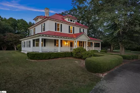 1929 Fairview Rd, Fountain Inn, SC 29644