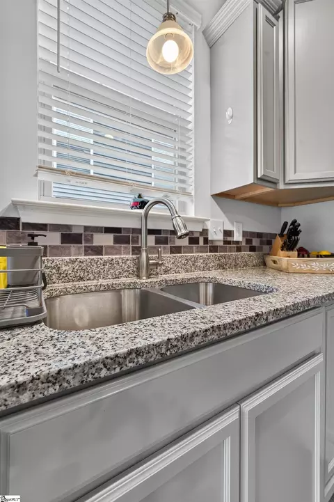 Kitchen - 541 Chantry Ln, Moore, SC 29369 photo 1 of 1