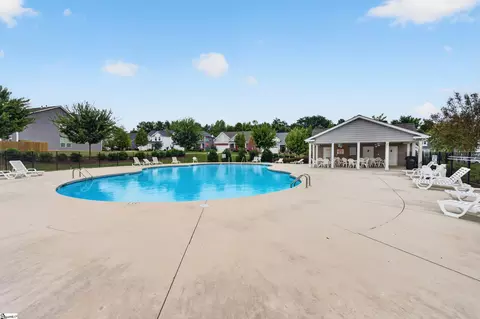 Exterior - 541 Chantry Ln, Moore, SC 29369 photo 9 of 9