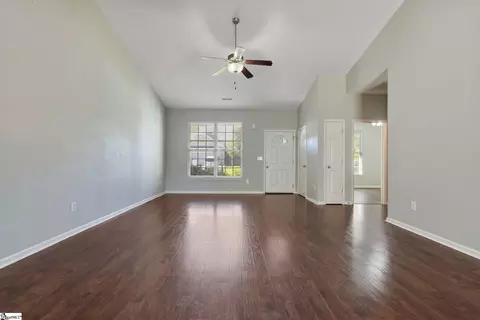 Living - 9 Tack Ln, Greer, SC 29650 photo 6 of 7