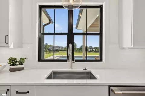 Kitchen - 3812 Pennington Rd, Greer, SC 29651 photo 2 of 6