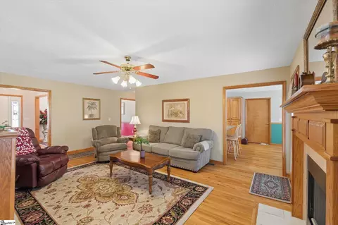Living - 314 Camperdown Ct, Easley, SC 29642 photo 1 of 1