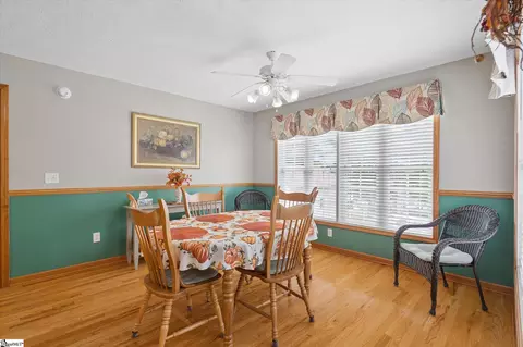 Dining - 314 Camperdown Ct, Easley, SC 29642 photo 2 of 4