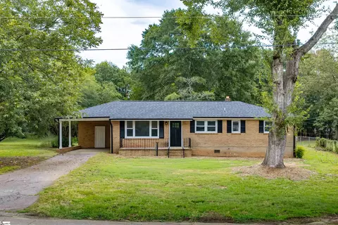 16 Whiller Dr, Greenville, SC 29605