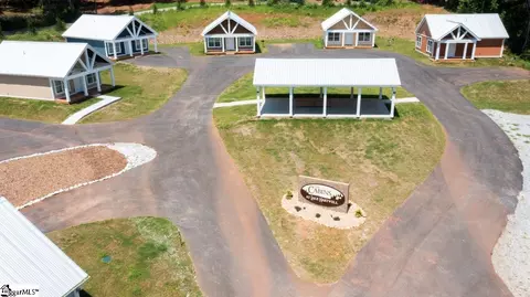 1017 Smyzer Rd, Townville, SC 29689