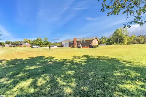 Exterior - 233 Bailey Rd, Buffalo, SC 29321 photo 3 of 3