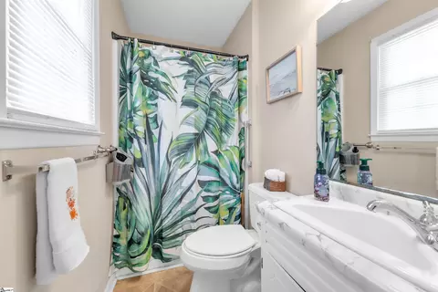Bath - 233 Bailey Rd, Buffalo, SC 29321 photo 2 of 2