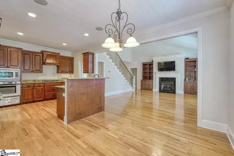 Living - 507 Carrickmore Ct, Moore, SC 29369 photo 4 of 4