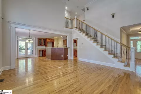 Living - 507 Carrickmore Ct, Moore, SC 29369 photo 3 of 4