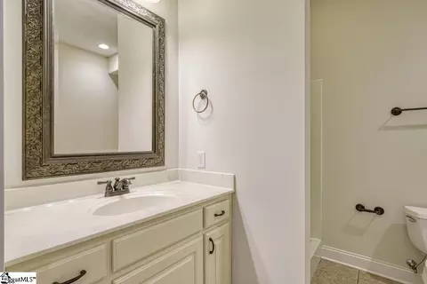 Bath - 507 Carrickmore Ct, Moore, SC 29369 photo 8 of 9