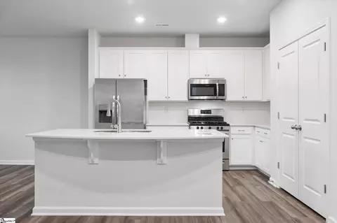 Kitchen - 320 E Compass Way, Easley, SC 29640 photo 1 of 2