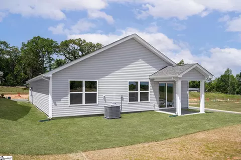 1073 Mossy Oak Dr, Moore, SC 29369 photo 2