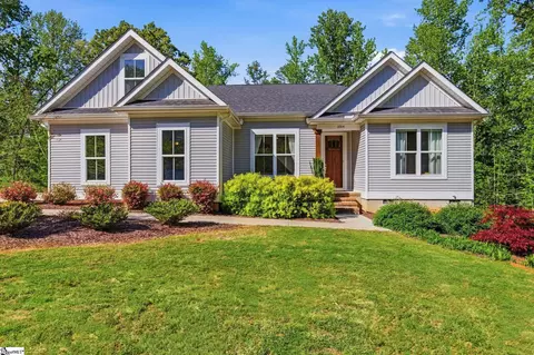 1014 Edwards Rd, Woodruff, SC 29388