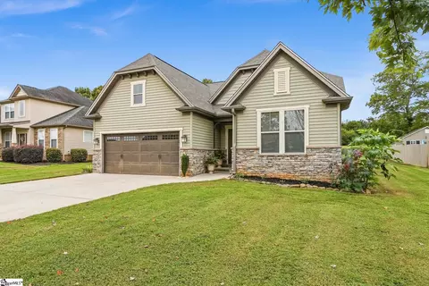 1011 Drakes Xing, Anderson, SC 29625