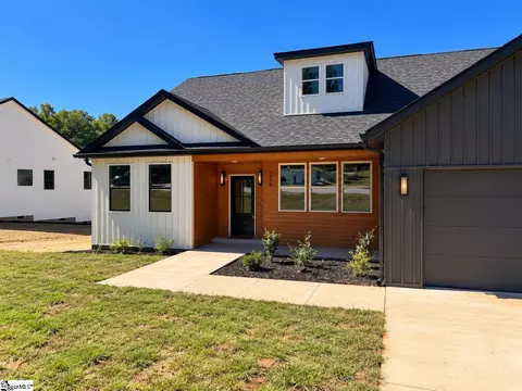 Exterior - 488 Skyline Dr, Campobello, SC 29322 photo 4 of 5