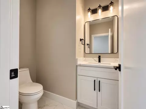 Bath - 488 Skyline Dr, Campobello, SC 29322 photo 1 of 8