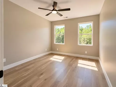 Bedroom - 488 Skyline Dr, Campobello, SC 29322 photo 6 of 11