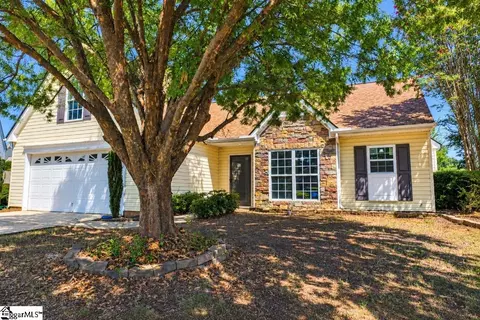 516 Thurston Ct, Woodruff, SC 29388