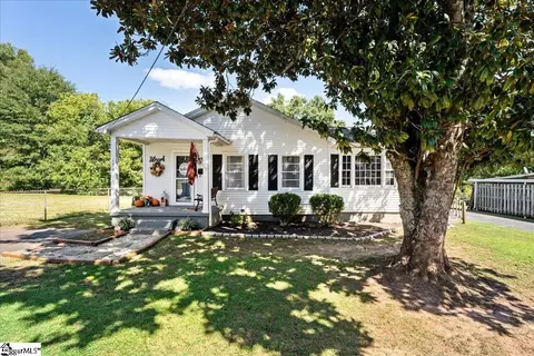 156 Holder St, Pickens, SC 29671