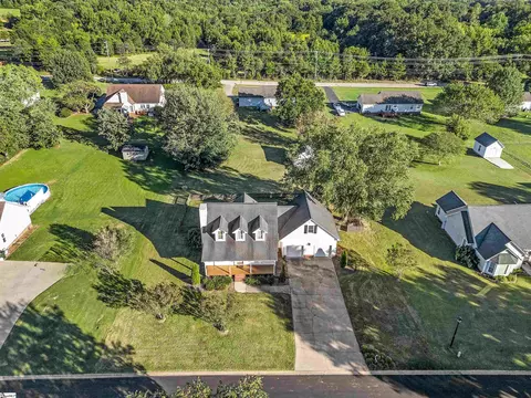 View/Area - 207 SW Fieldsedge Dr, Moore, SC 29369 photo 1 of 3