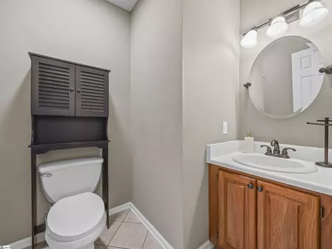Bath - 207 SW Fieldsedge Dr, Moore, SC 29369 photo 1 of 5