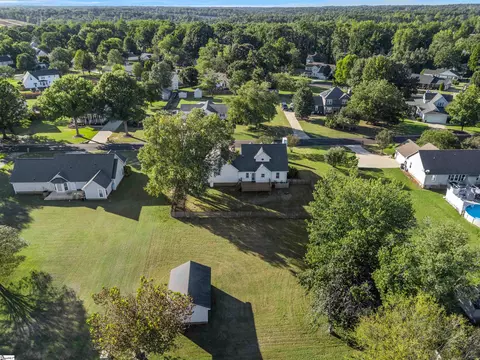View/Area - 207 SW Fieldsedge Dr, Moore, SC 29369 photo 2 of 3