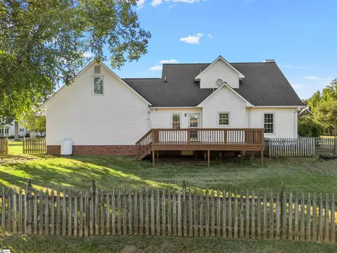 Exterior - 207 SW Fieldsedge Dr, Moore, SC 29369 photo 8 of 12