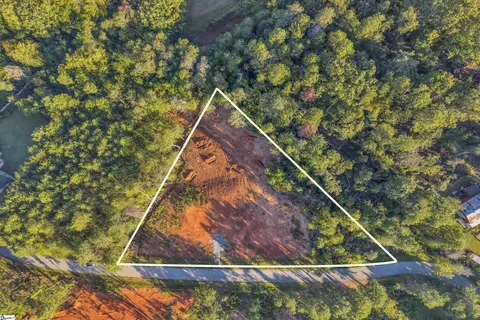 120 Lakeshore Dr, Chesnee, SC 29323