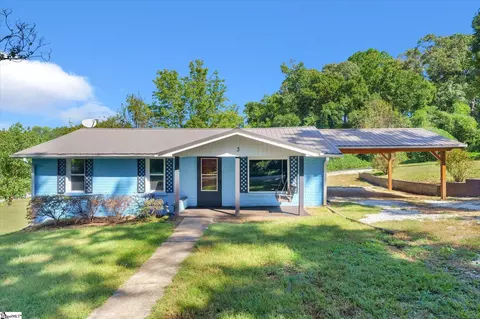 3 Smith Cir, Liberty, SC 29657