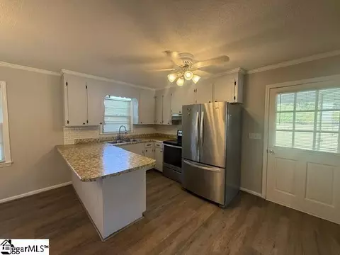 Kitchen - 8 Henry Ave, Honea Path, SC 29654 photo 1 of 2
